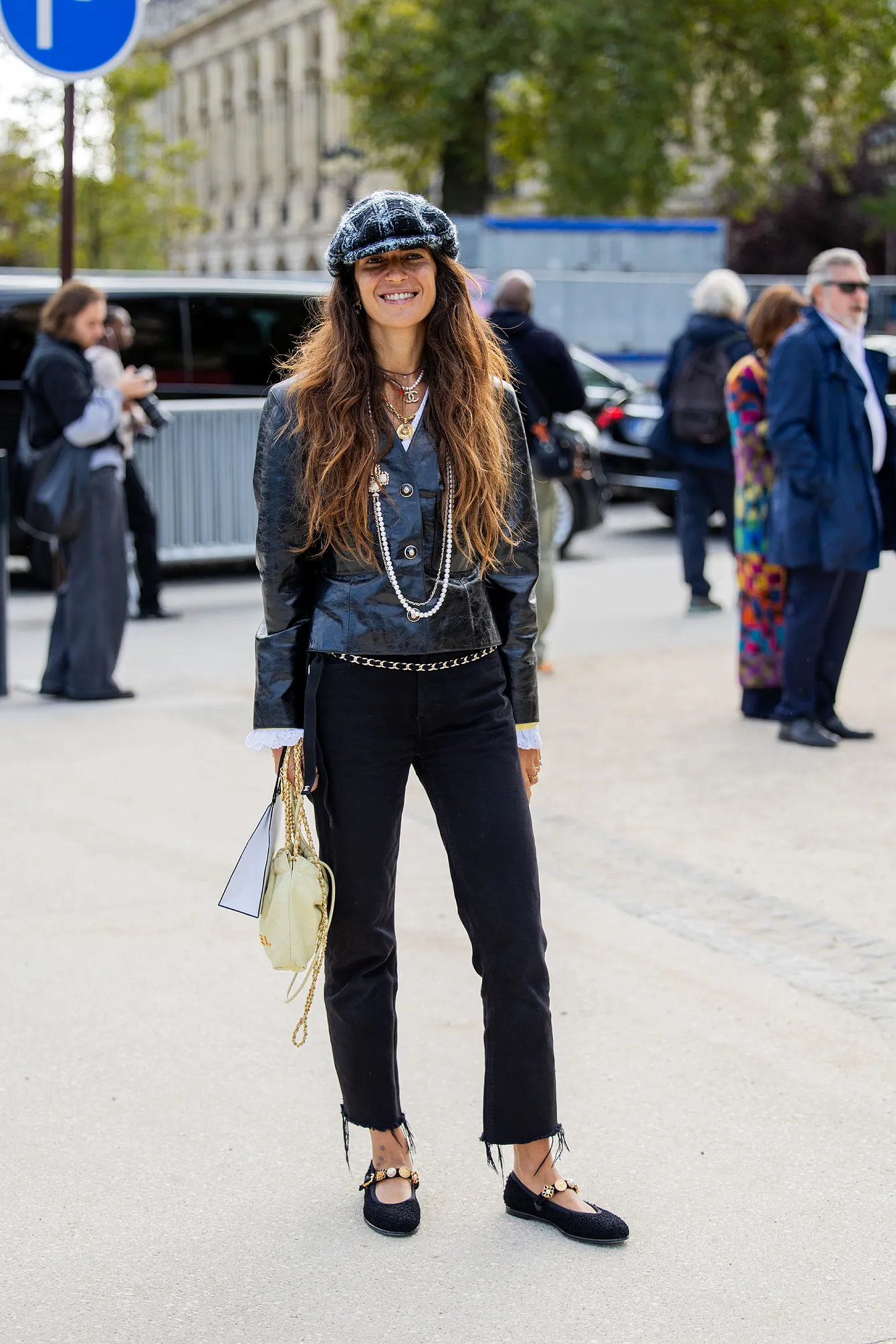 17278615262140 George V Magazine