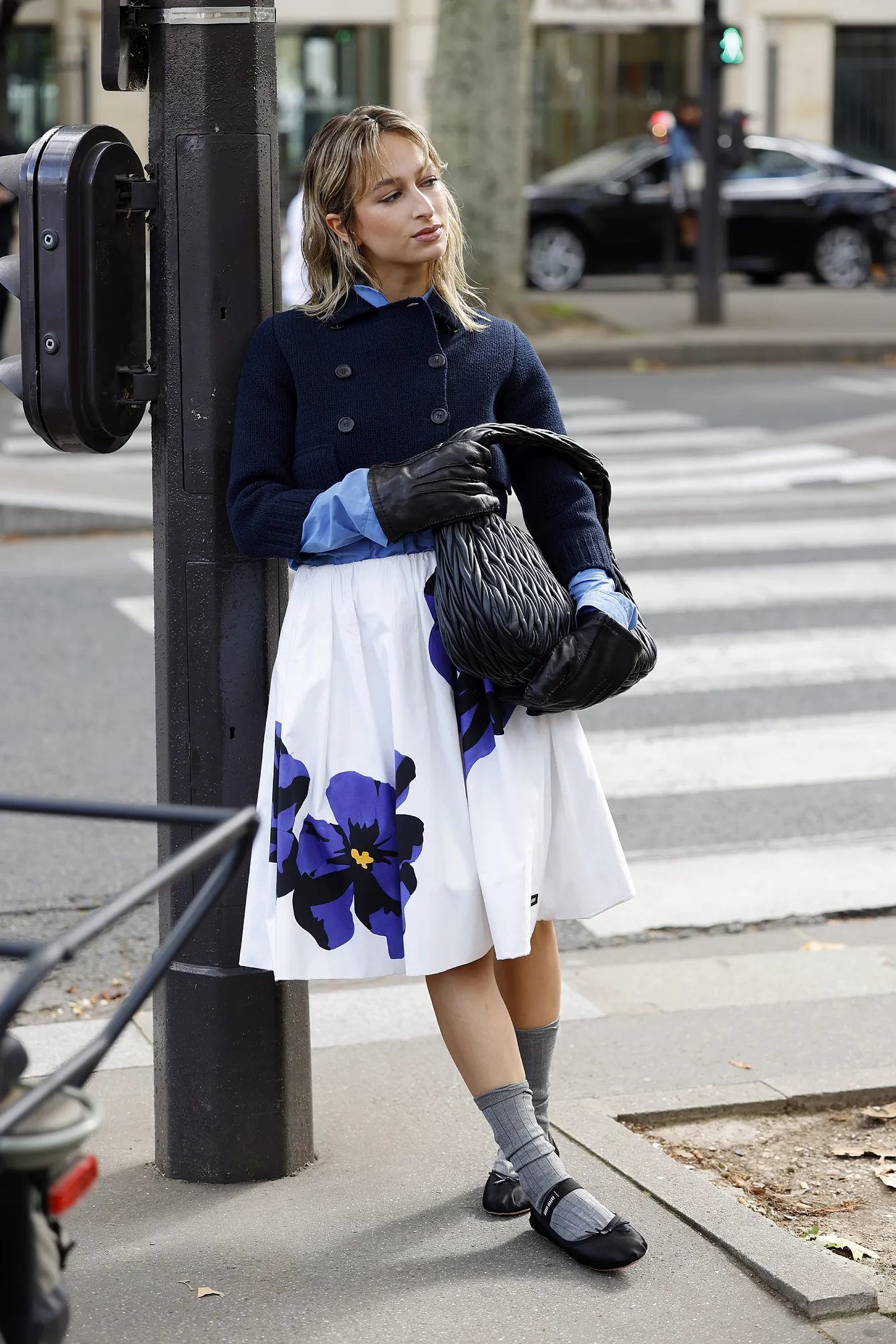 17278618752068 George V Magazine