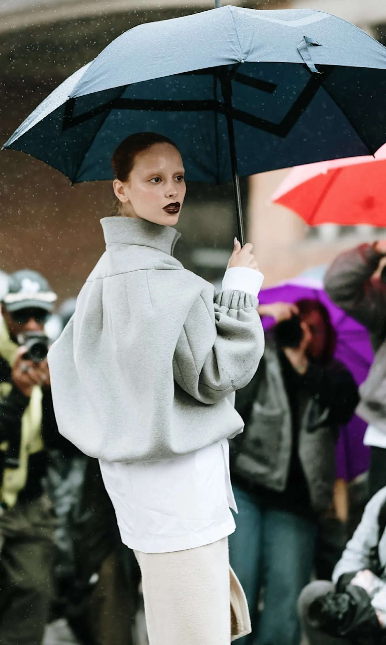 17279669698493 George V Magazine