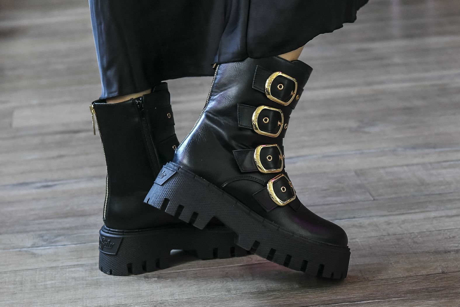 003 George V Magazine