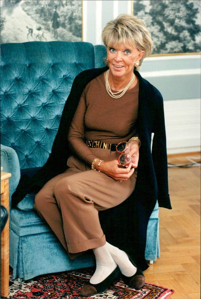 Version 100 George V Magazine