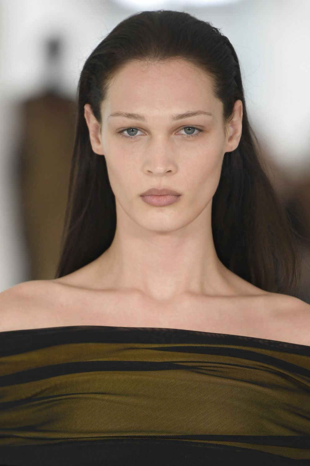 GeorgeVMagazine0859450299 George V Magazine