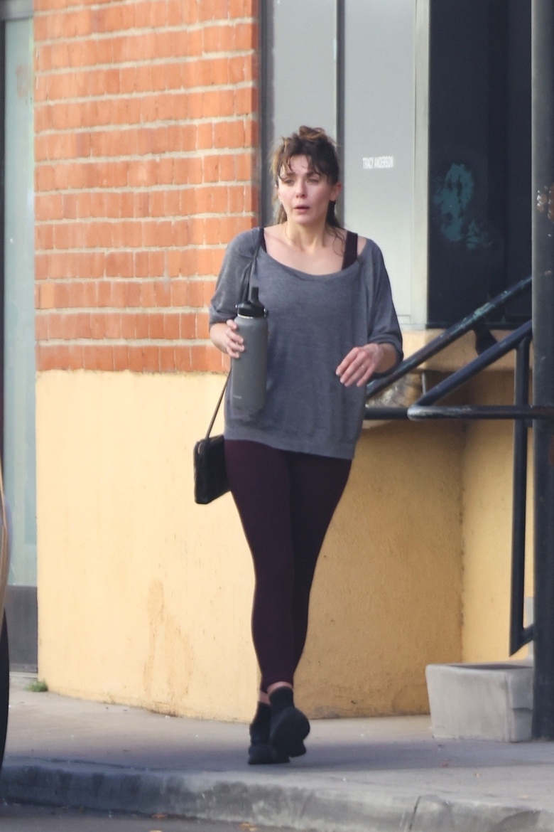 elizabetholsenspottedleavinggyminla42583819016 George V Magazine