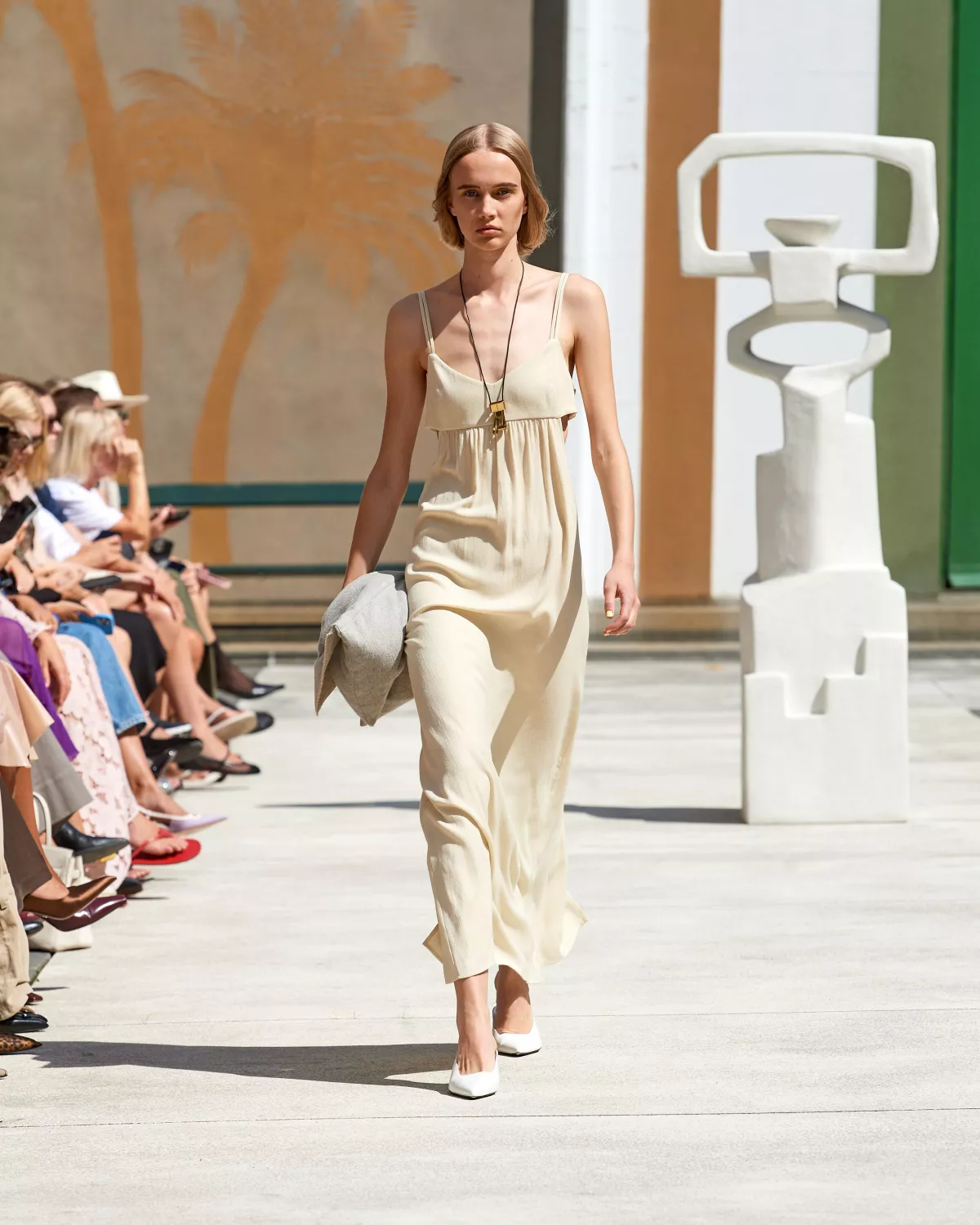 1723432246781013 George V Magazine