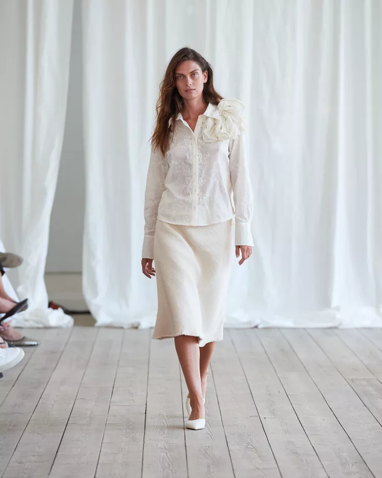 1723432840222235 George V Magazine