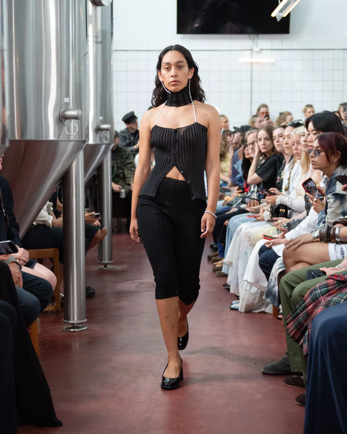 1723434074714731 George V Magazine