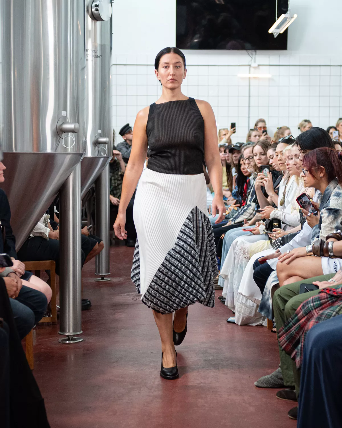 1723434074929316 George V Magazine