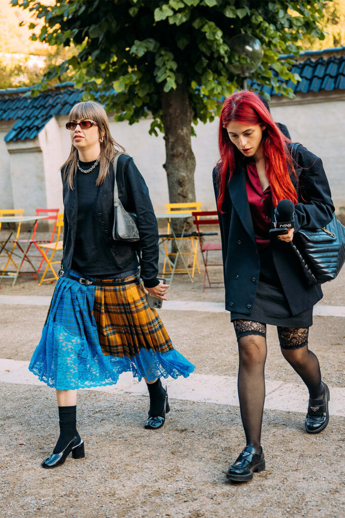 1723533579471654 George V Magazine