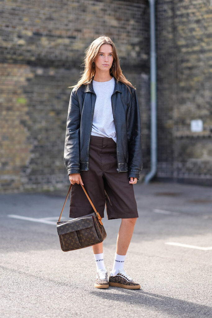 1723533586417219 George V Magazine