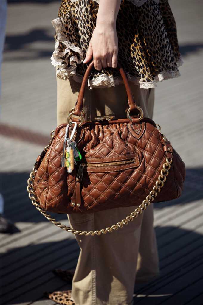 1723533587058431 George V Magazine