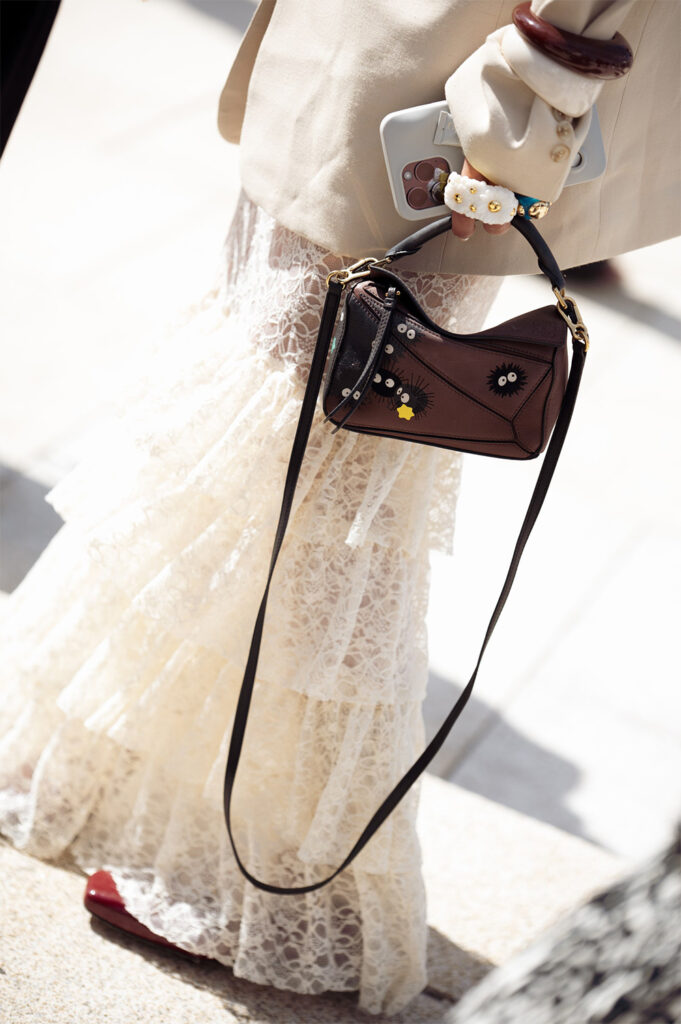 1723533588577926 George V Magazine