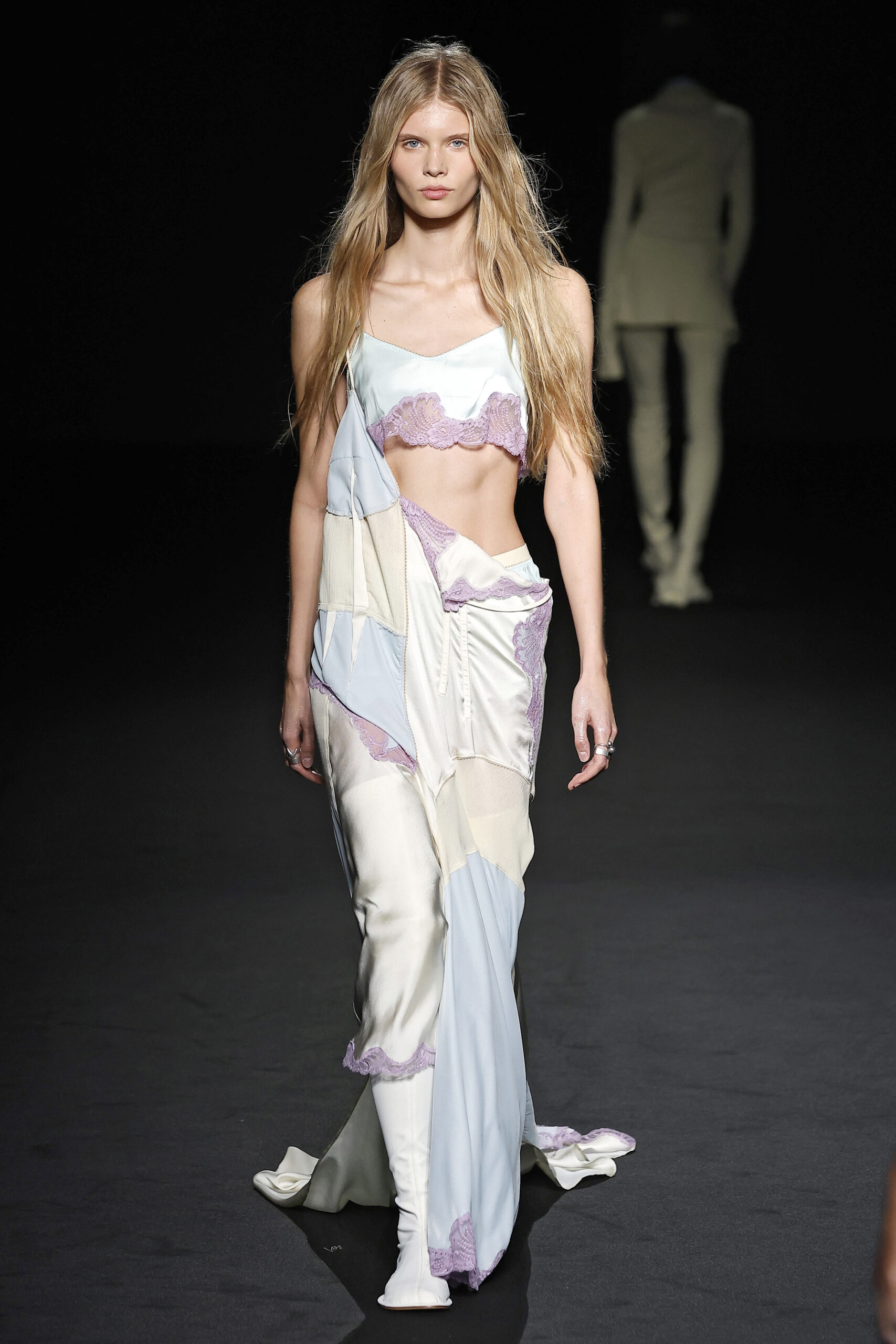 Sportmax SS23 George V Magazine