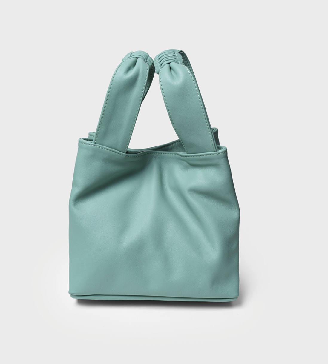 2025040822105 George V Magazine