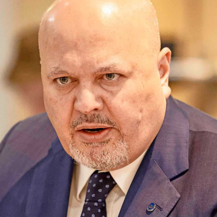 b0bc82502e7211f0b7f0aa4f2f730d20 George V Magazine