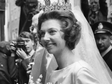 e91587be27bb4b77850da6730371531e George V Magazine