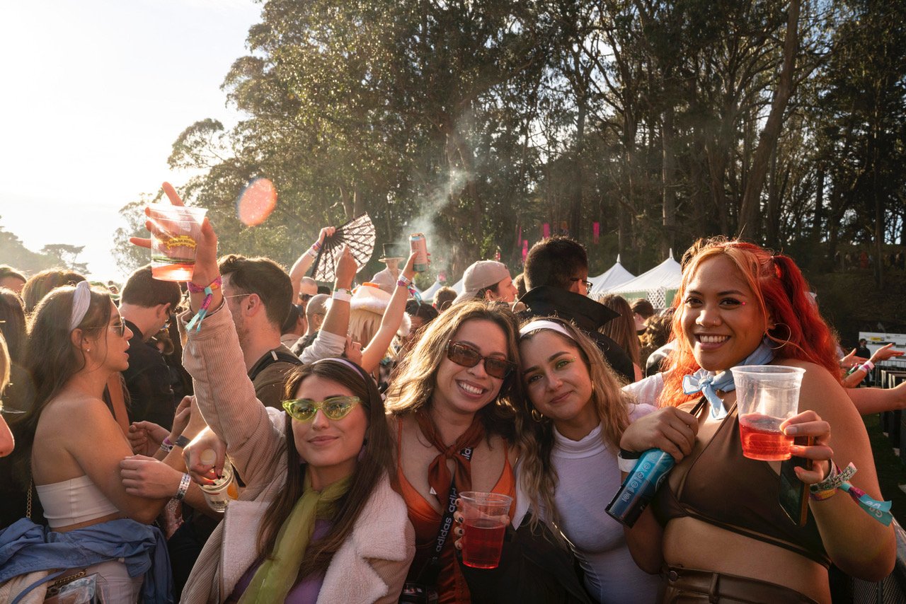 1080 George V Magazine