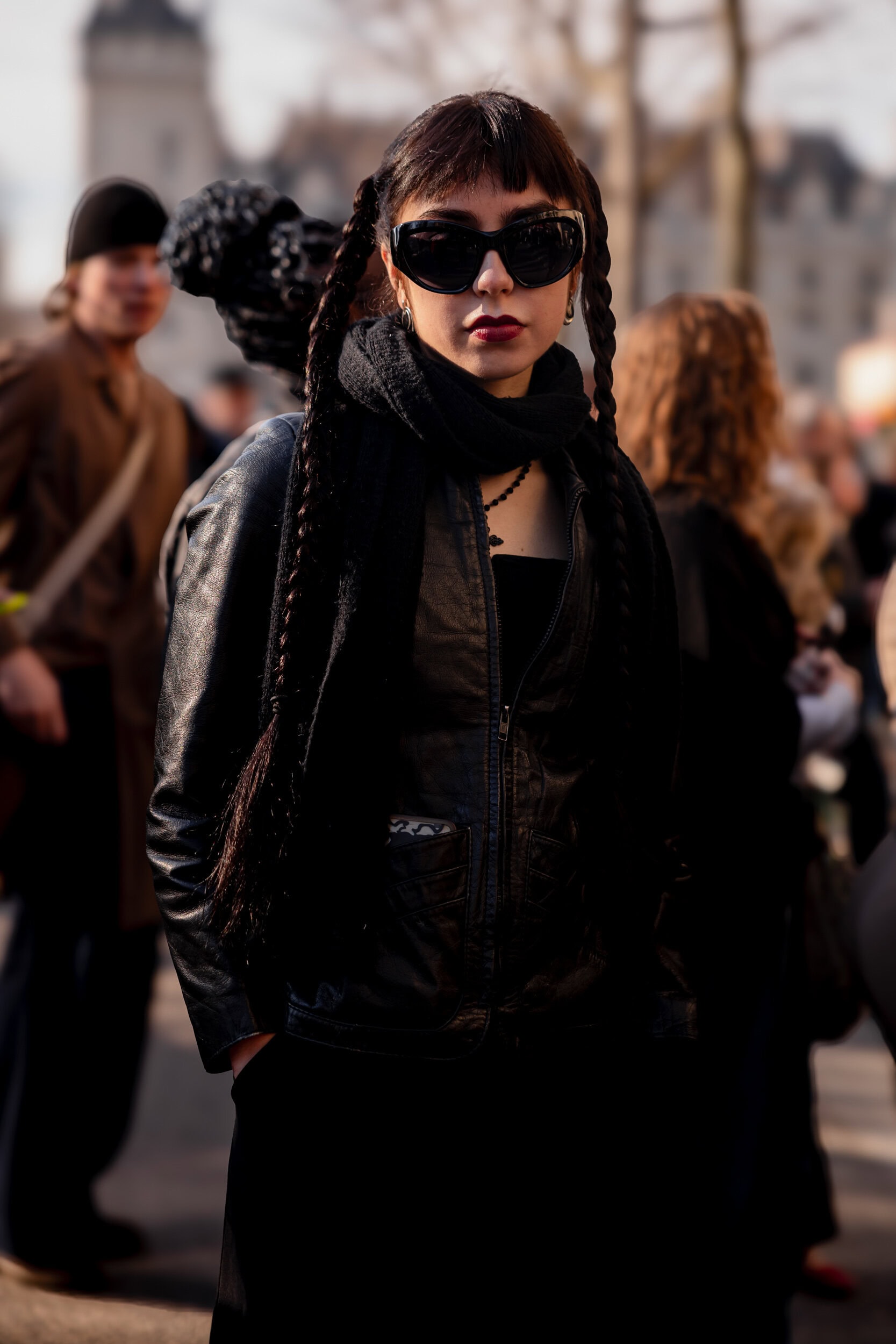 parisstrf260336 George V Magazine